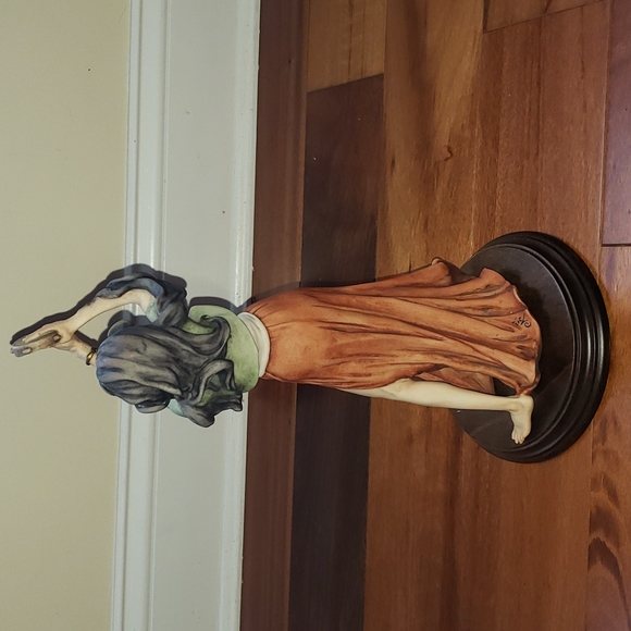 Vintage Giuseppe Armani gypsy dancer  figurine - Picture 4 of 5